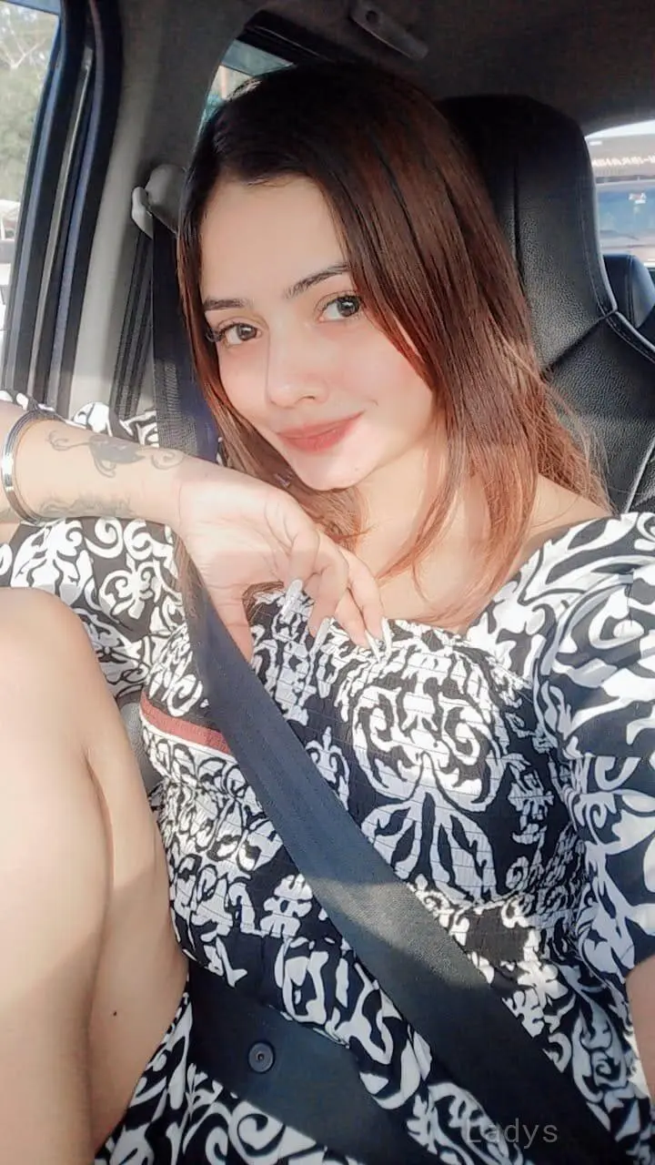Genuine Independent Top Model,  years beautiful nude Hyderabad escorts girl, height  sm, Weight  kg