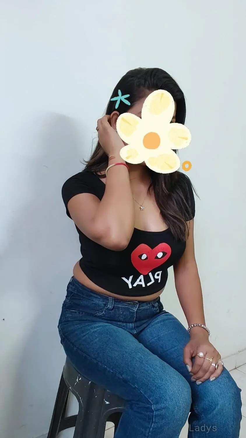 Isha, 30 years beautiful nude Hyderabad escorts girl, height 154 sm, Weight kg