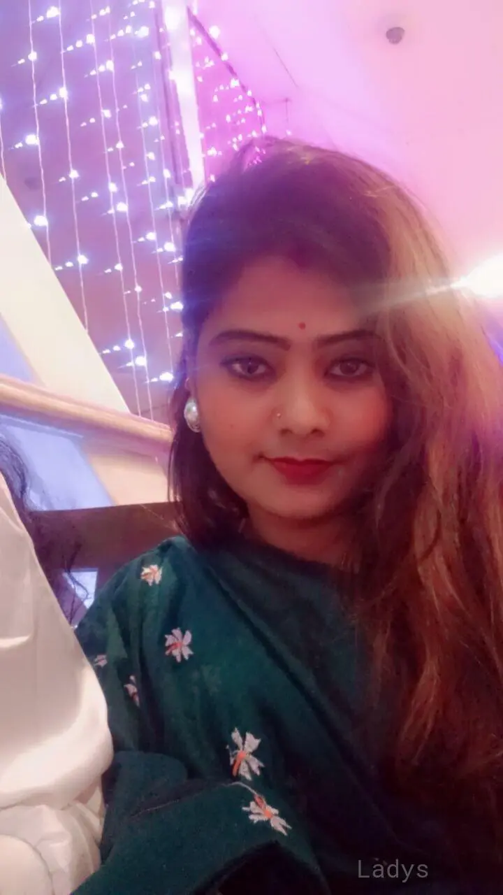 Janavi, 23 years beautiful nude Hyderabad escorts girl, height 168 sm, Weight  kg