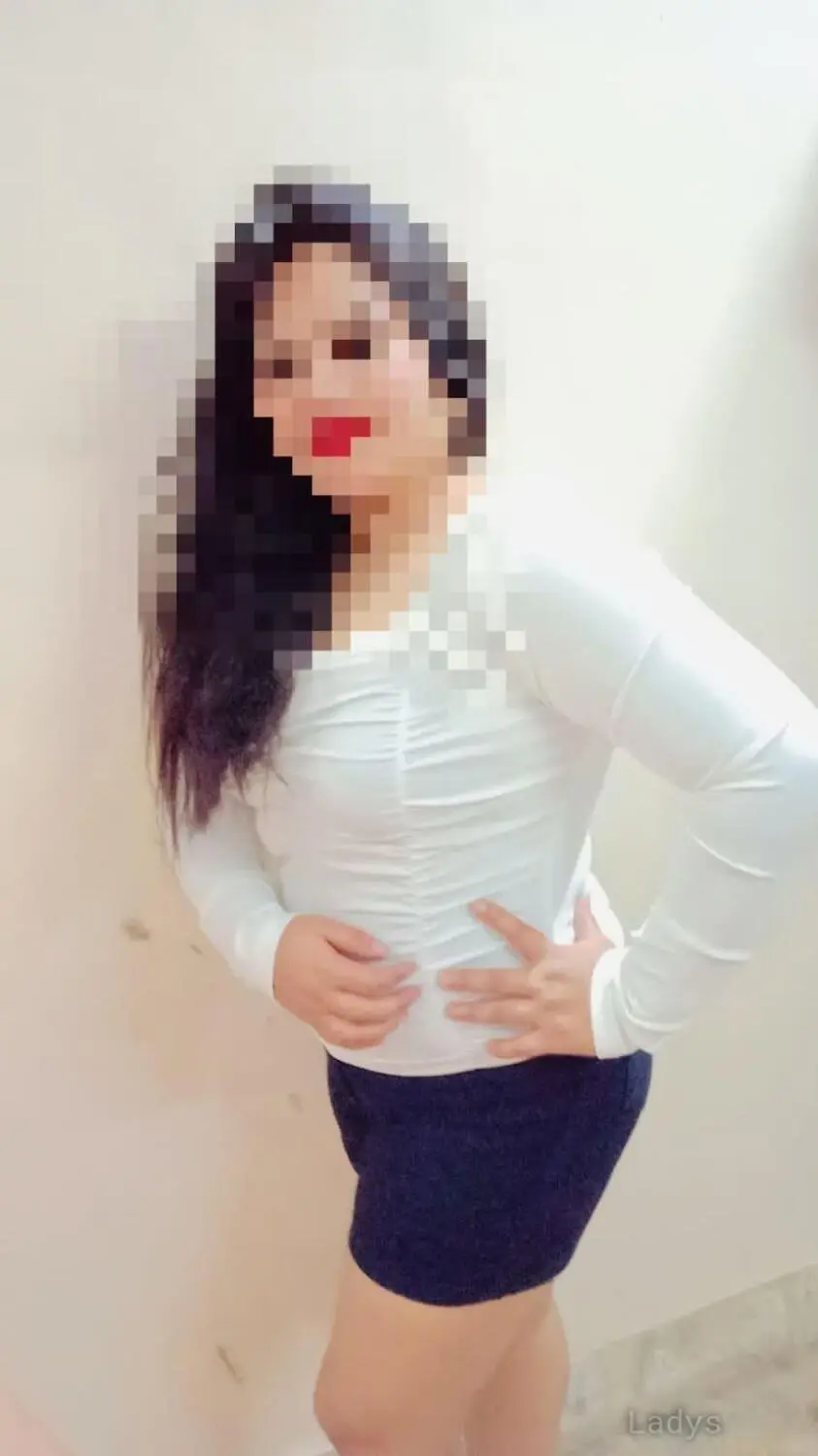 Jiya, 23 years beautiful nude Hyderabad escorts girl, height 164 sm, Weight kg