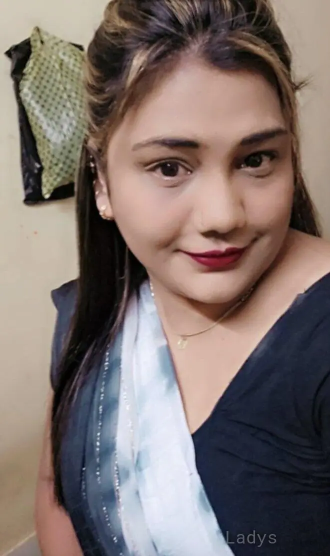 Jyoti, 25 years beautiful nude Hyderabad escorts girl, height 154 sm, Weight  kg
