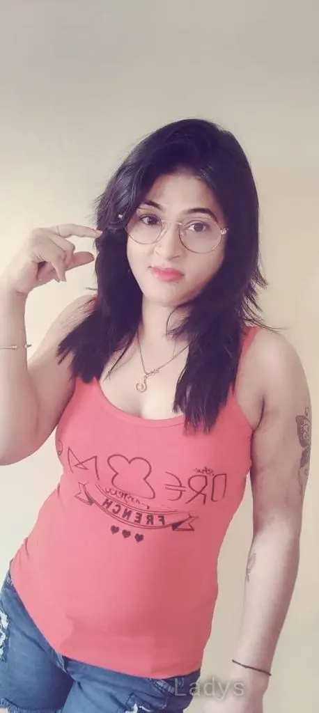 Kate, 21 years beautiful nude Hyderabad escorts girl, height 154 sm, Weight kg