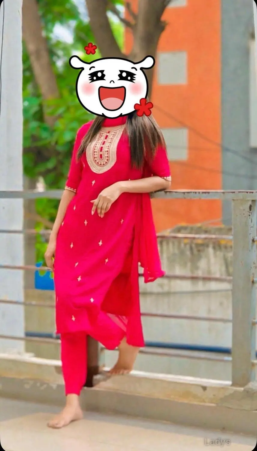 Lainey, 22 years beautiful nude Hyderabad escorts girl, height 160 sm, Weight kg