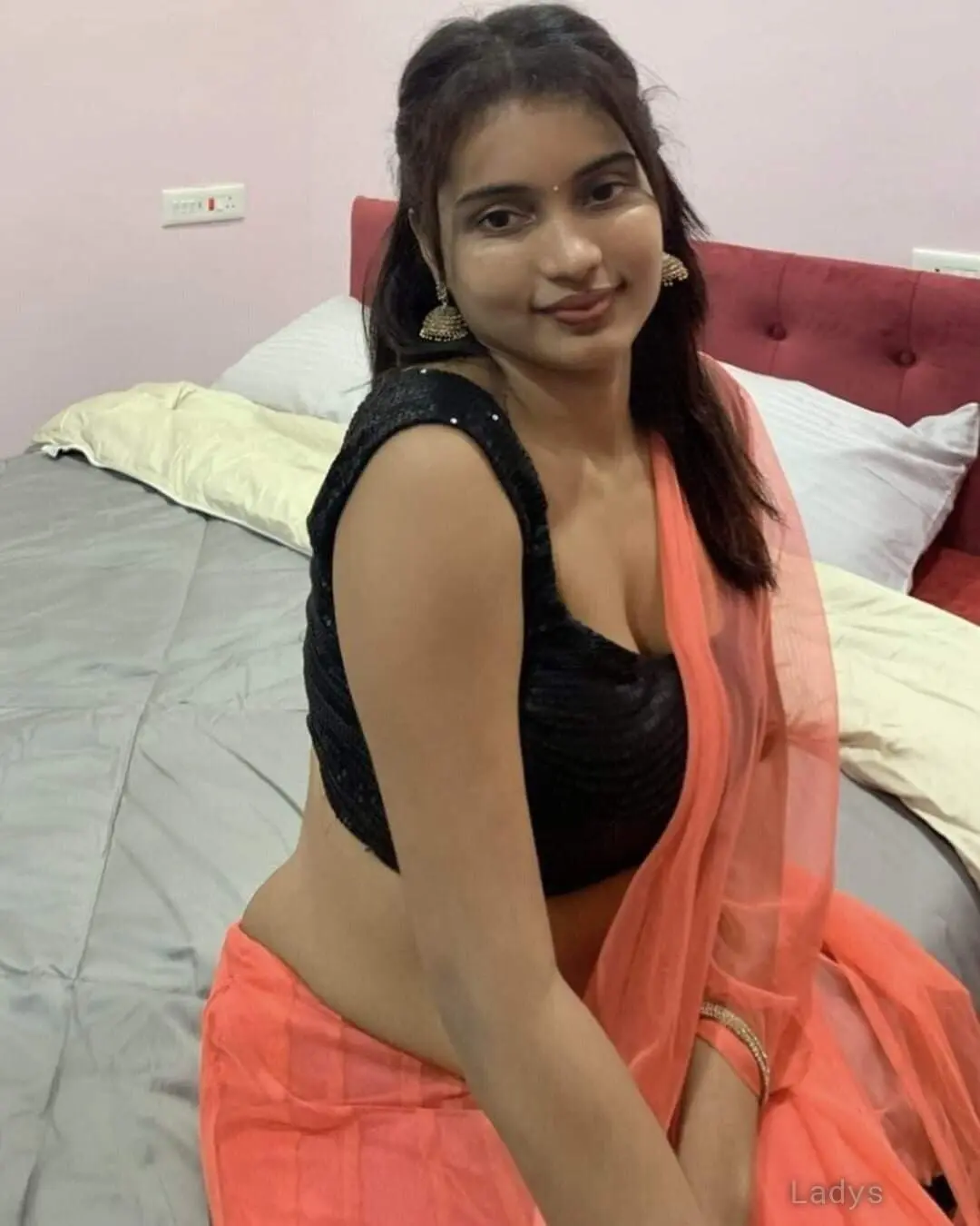 Olivia, 23 years beautiful nude Hyderabad escorts girl, height 154 sm, Weight kg