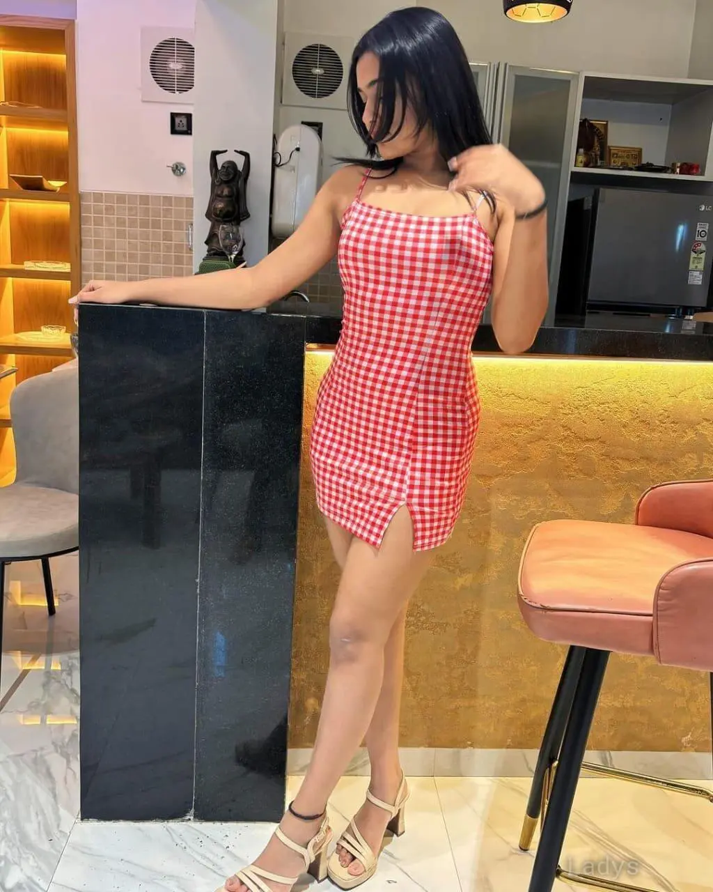 Renu Escort,  years beautiful nude Hyderabad escorts girl, height  sm, Weight  kg