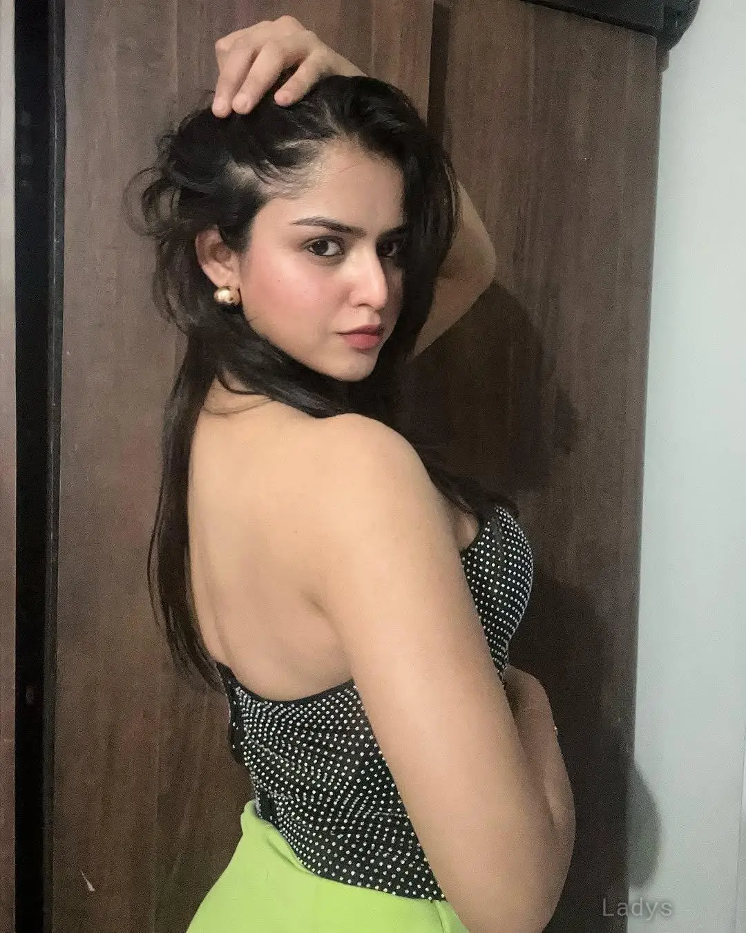 Reshmi, 22 years beautiful nude Hyderabad escorts girl, height 155 sm, Weight  kg