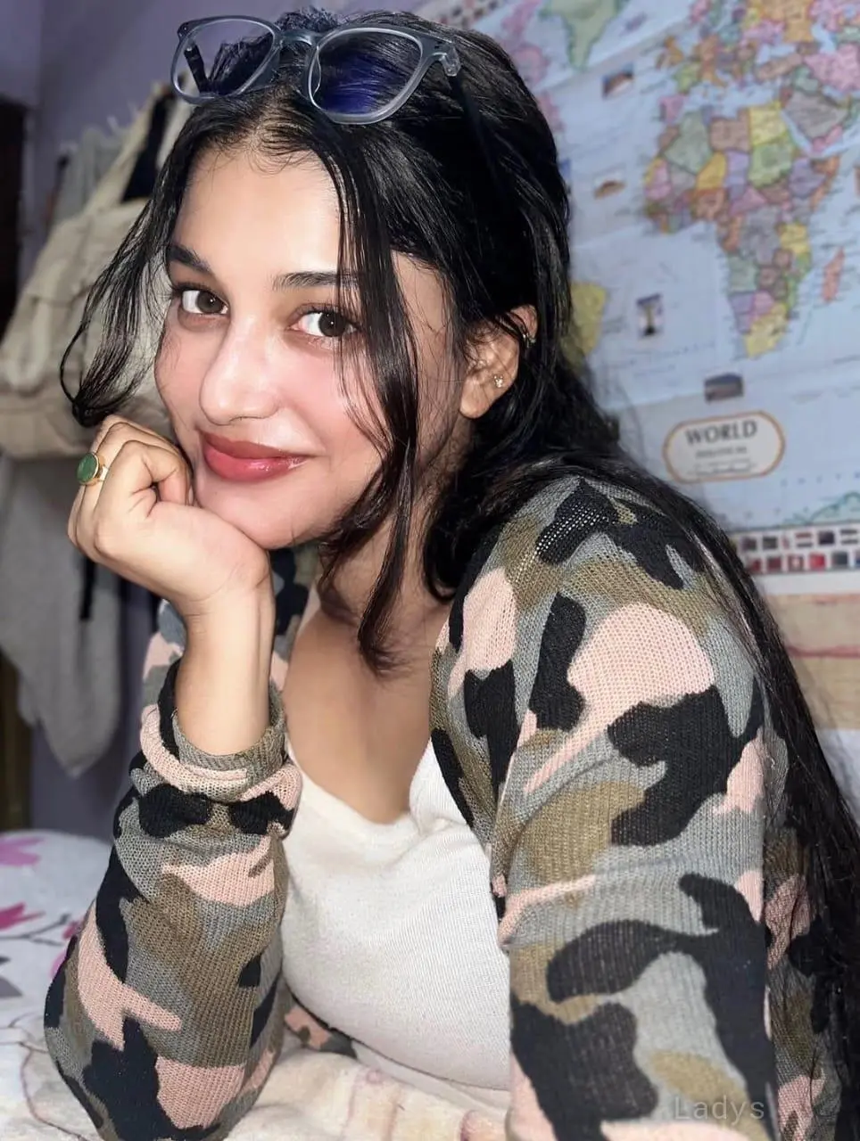 Sanjana Reddy, 23 years beautiful nude Hyderabad escorts girl, height 162 sm, Weight 53 kg