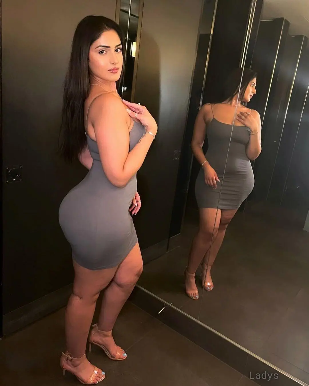 Sofiya, 23 years beautiful nude Hyderabad escorts girl, height 152 sm, Weight  kg
