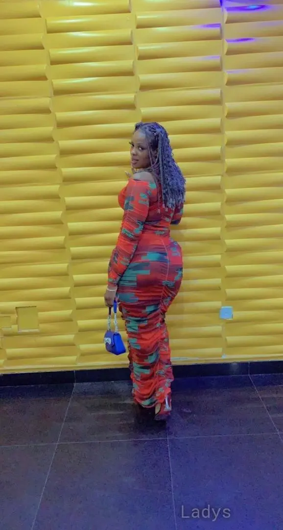Kylie, 22 years old Ikeja escort girl with big tits, height 155 sm, Weight kg