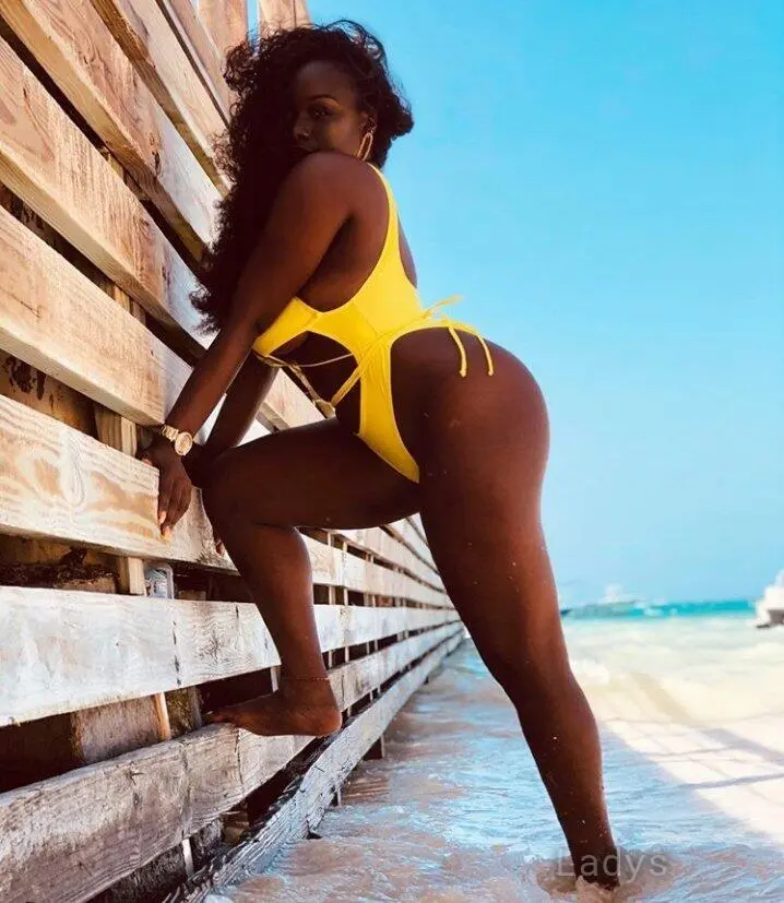 Rachel, 24 years beautiful nude Ikeja escorts girl, height  sm, Weight  kg