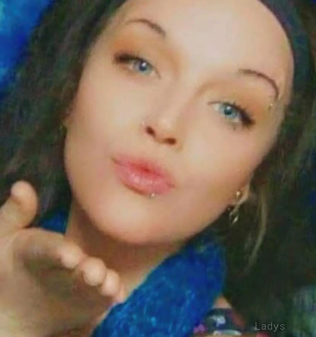 Amber Nicole, 30 years beautiful nude Indianapolis escorts girl, height 164 sm, Weight 53 kg
