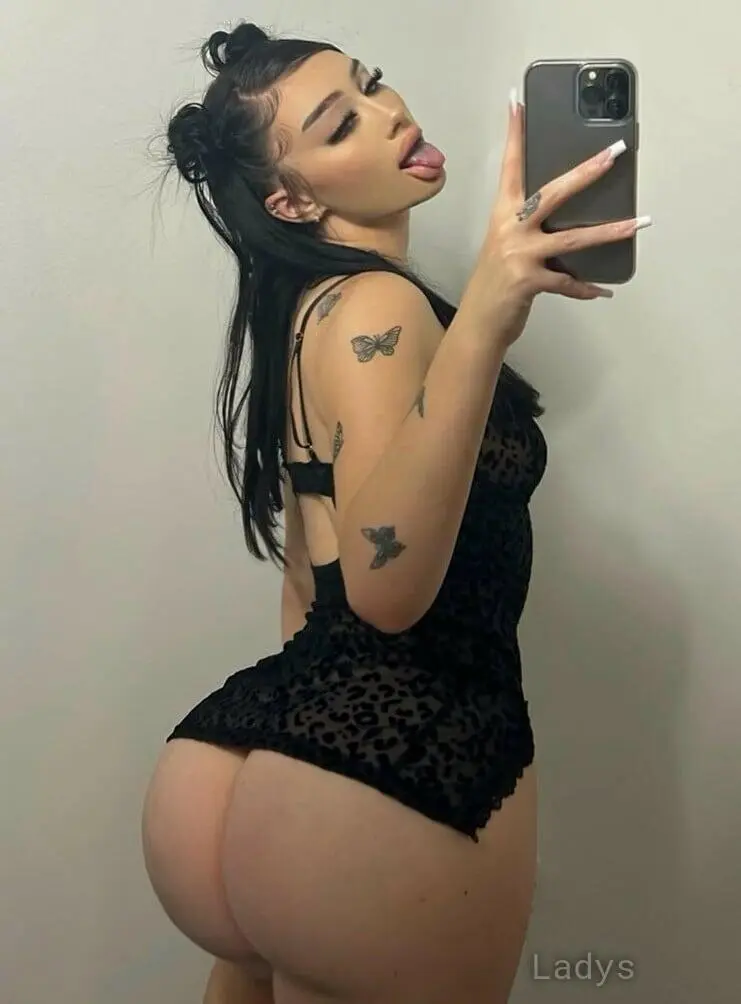 Auhneesh Nicole, 30 years beautiful nude Indianapolis escorts girl, height 173 sm, Weight 60 kg