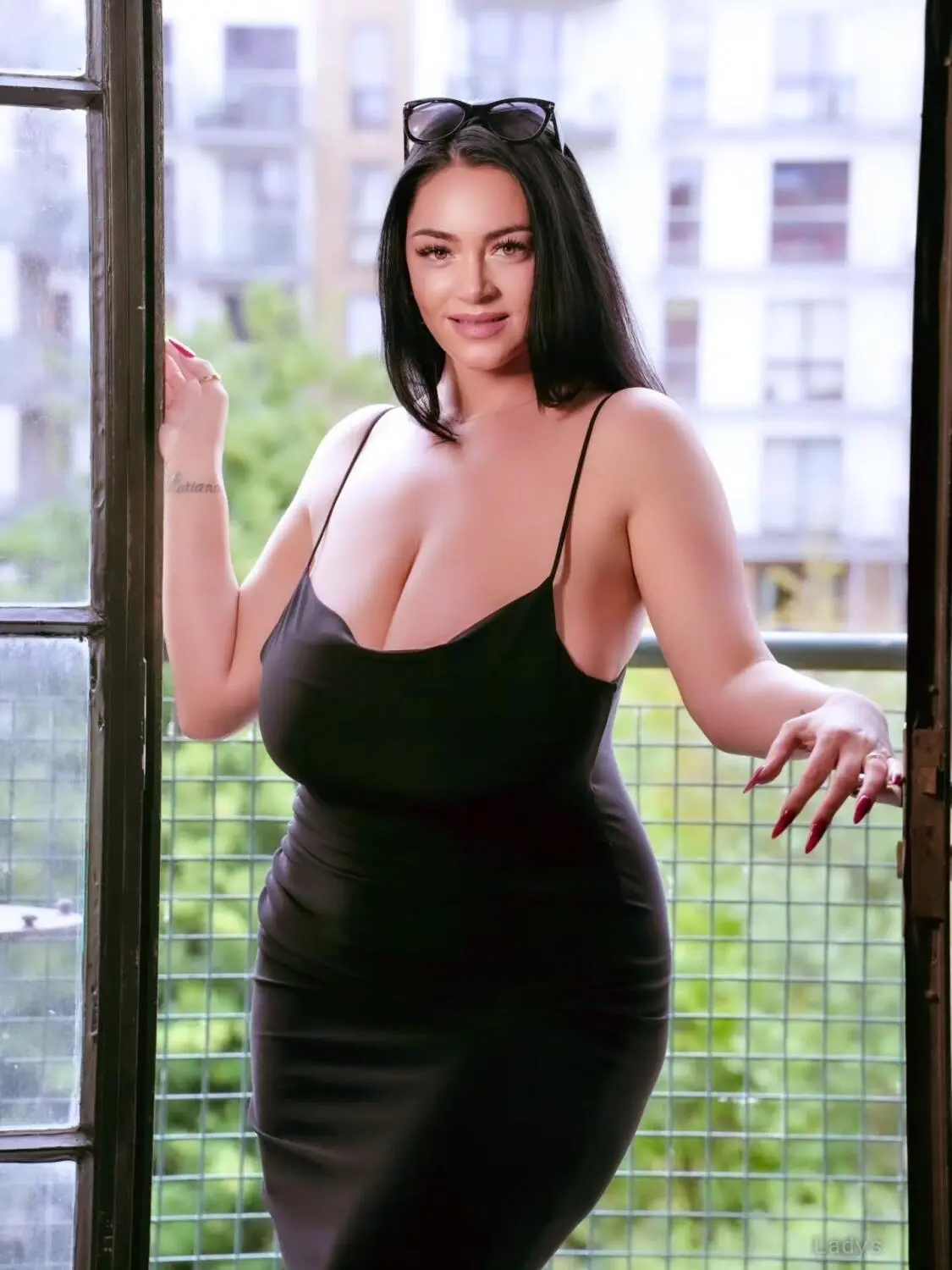 BKlara11, 30 years beautiful nude Indianapolis escorts girl, height 170 sm, Weight 74 kg