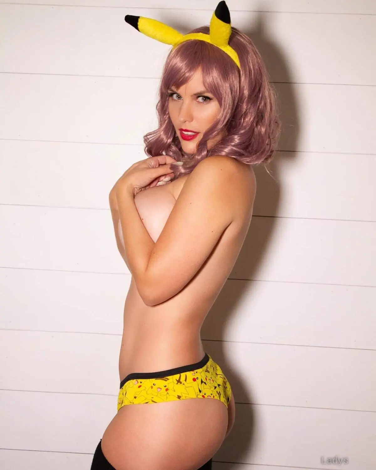 Danielle Pavluk, 27 years beautiful nude Indianapolis escorts girl, height 167 sm, Weight 55 kg