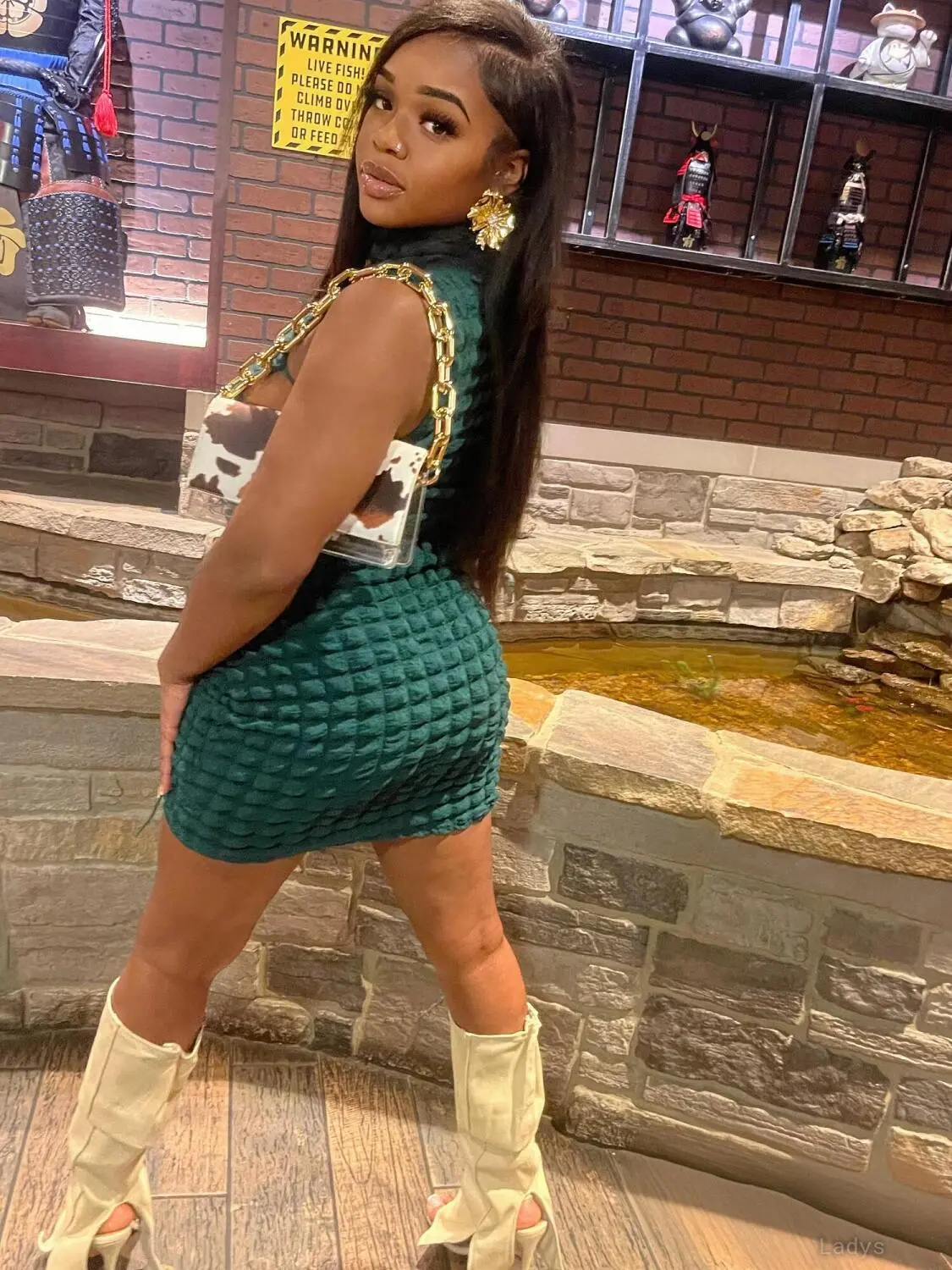Sashay, 24 years beautiful nude Indianapolis escorts girl, height 163 sm, Weight 68 kg