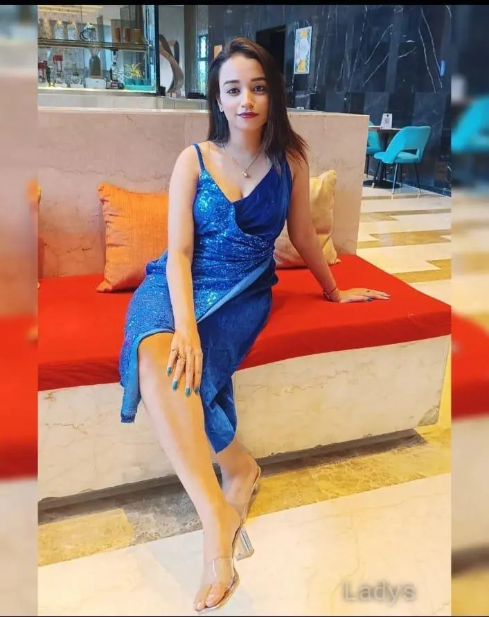 Ritika, 22 years old Indore escort girl with big tits, height 154 sm, Weight  kg