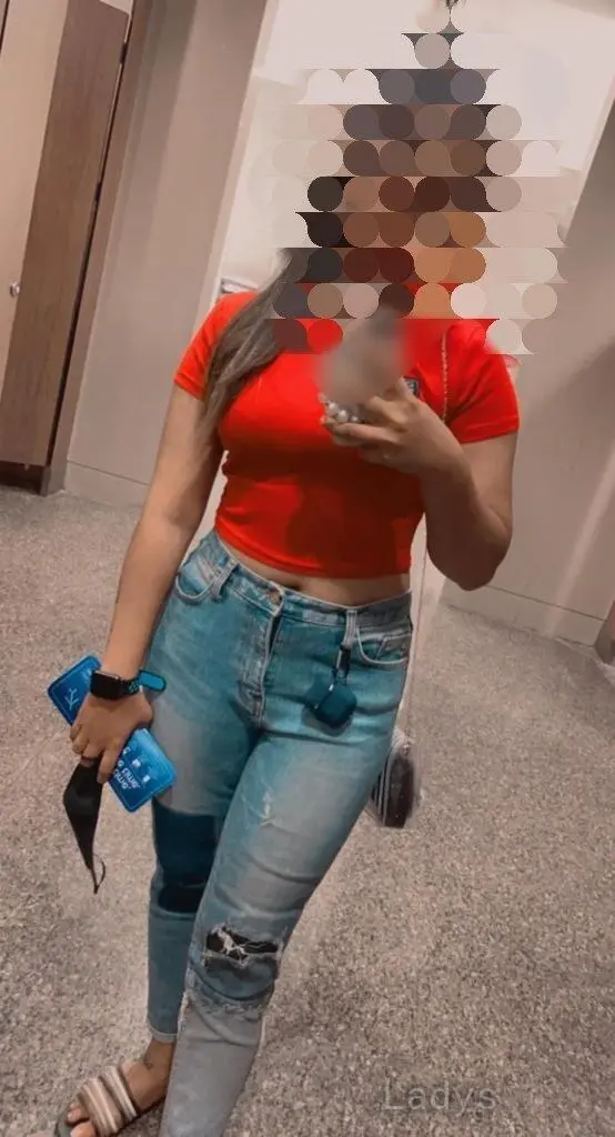 Roshani, 22 years old Indore escort girl with big tits, height 168 sm, Weight kg