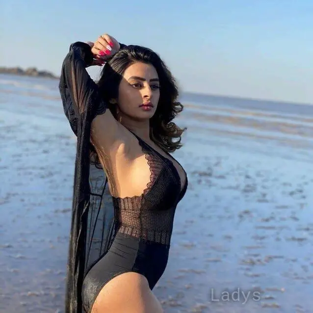 Simaran, 26 years old Indore escort girl with big tits, height 160 sm, Weight  kg