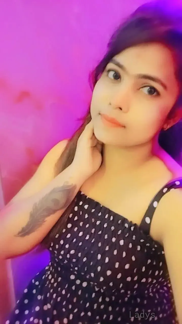 Disha, 22 years beautiful nude Indore escorts girl, height 165 sm, Weight  kg