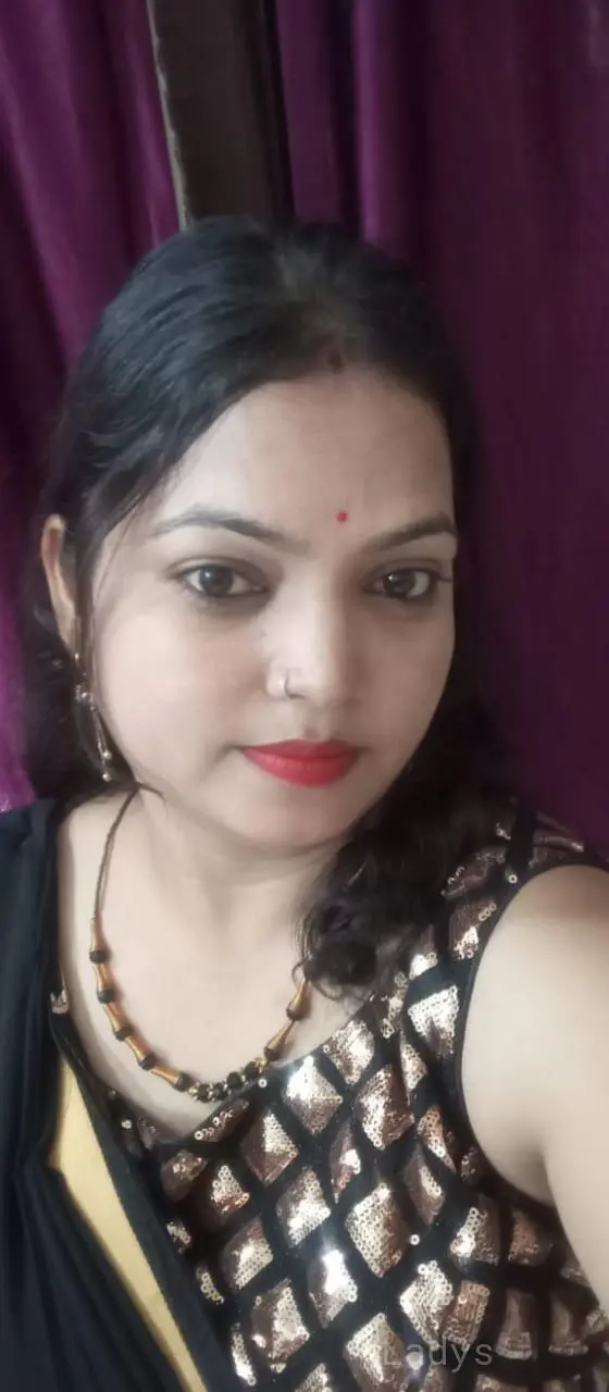 Nilu Gupta, 27 years beautiful nude Indore escorts girl, height 165 sm, Weight  kg