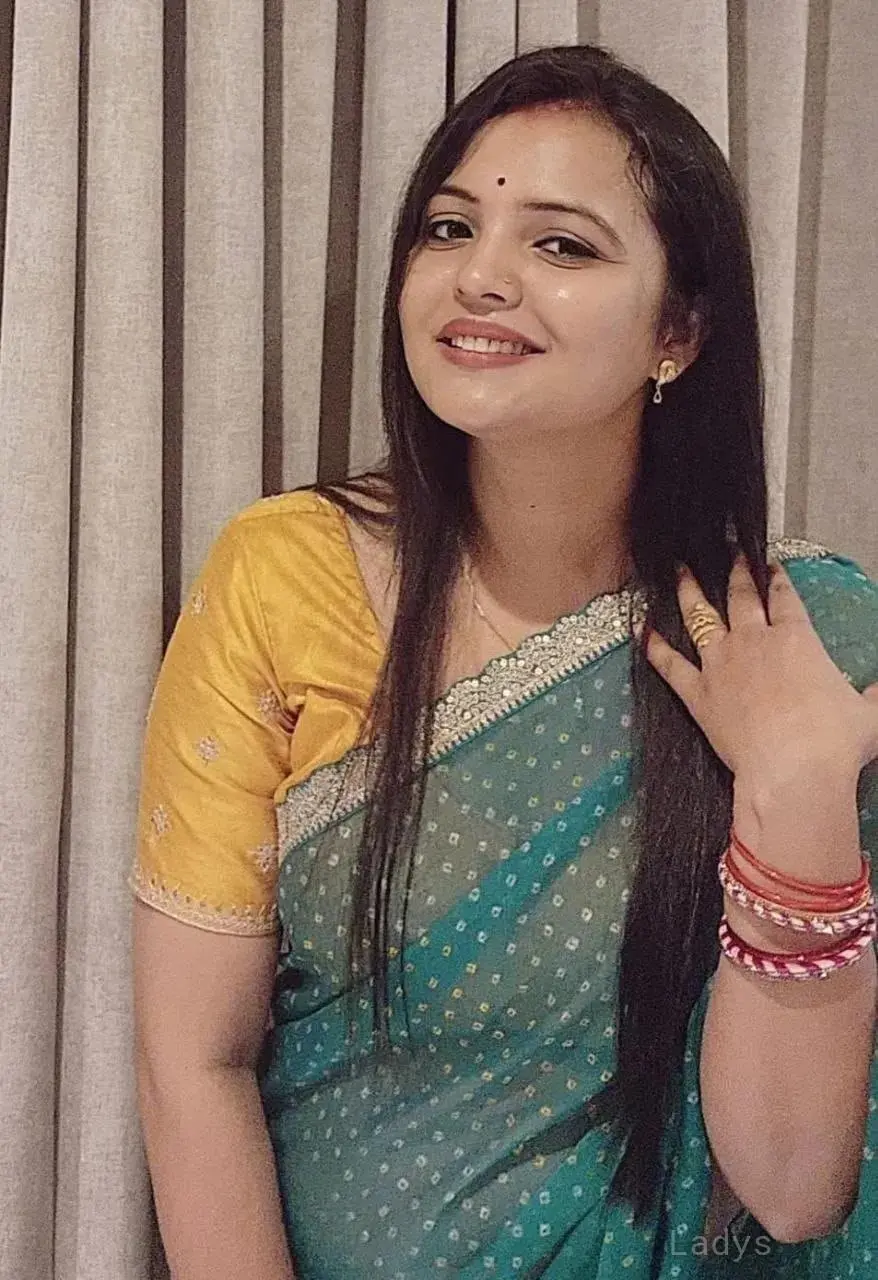 Shrija, 21 years beautiful nude Indore escorts girl, height 170 sm, Weight kg