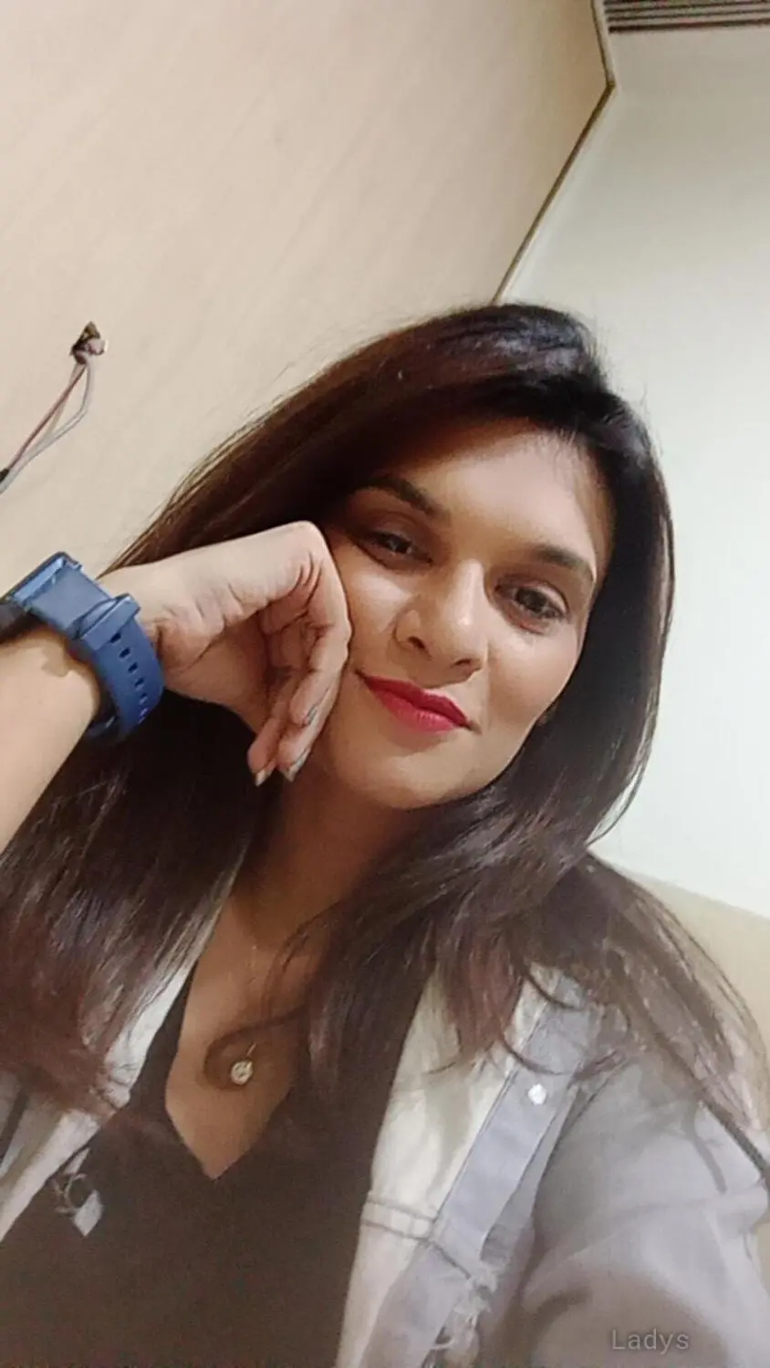 Sonali, 23 years beautiful nude Indore escorts girl, height 163 sm, Weight kg