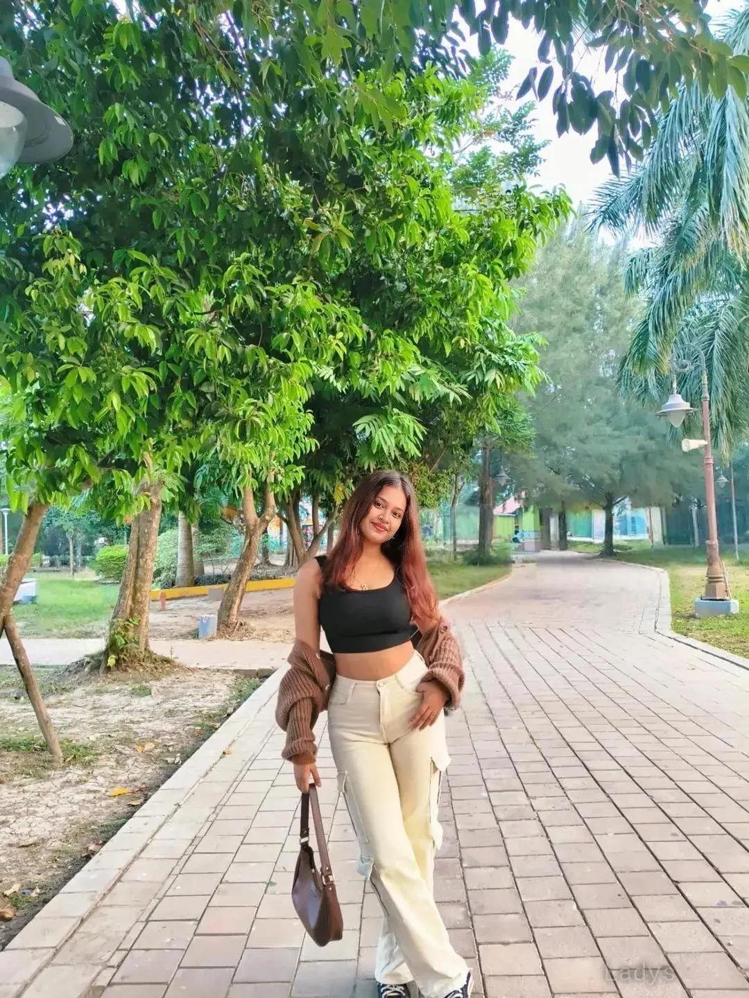 Swati, 22 years beautiful nude Indore escorts girl, height 155 sm, Weight kg