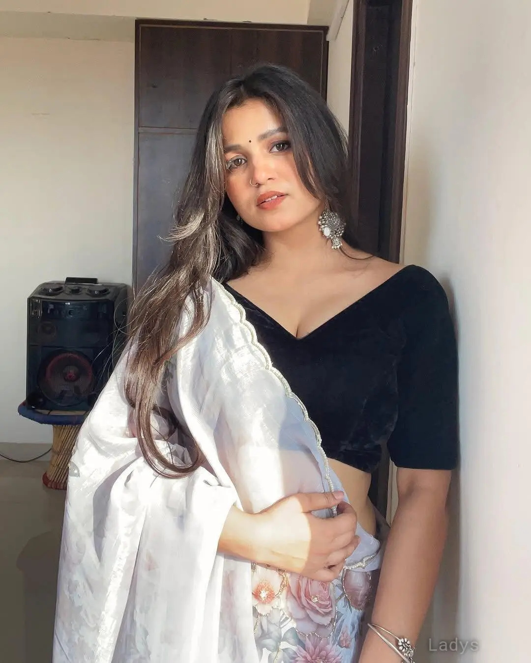 Vanshika, 23 years beautiful nude Indore escorts girl, height 154 sm, Weight kg