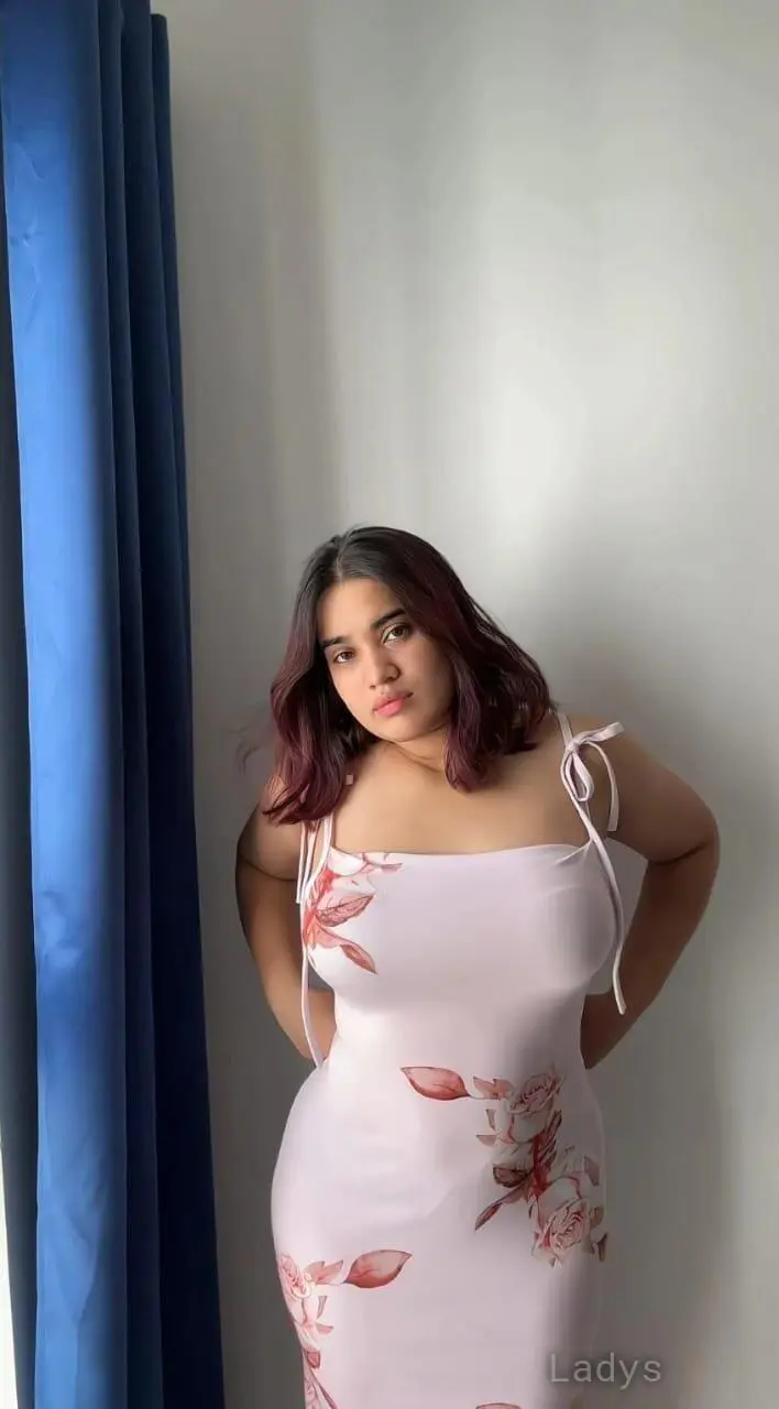 Vijaynagar, 22 years beautiful nude Indore escorts girl, height 154 sm, Weight  kg