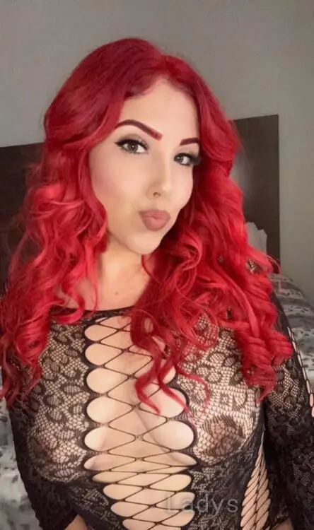 Renee_Sowett, 30 years beautiful nude Inland Empire escorts girl, height 178 sm, Weight 59 kg