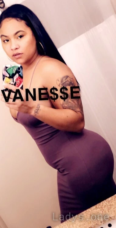 Vanesse, 25 years beautiful nude Inland Empire escorts girl, height 166 sm, Weight 67 kg
