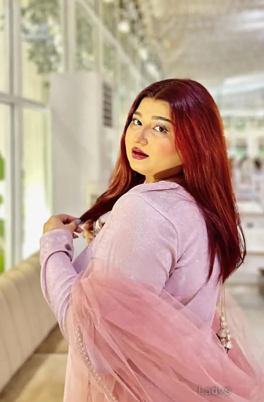 Iqra, 27 years old Islamabad escort girl with big tits, height 170 sm, Weight  kg