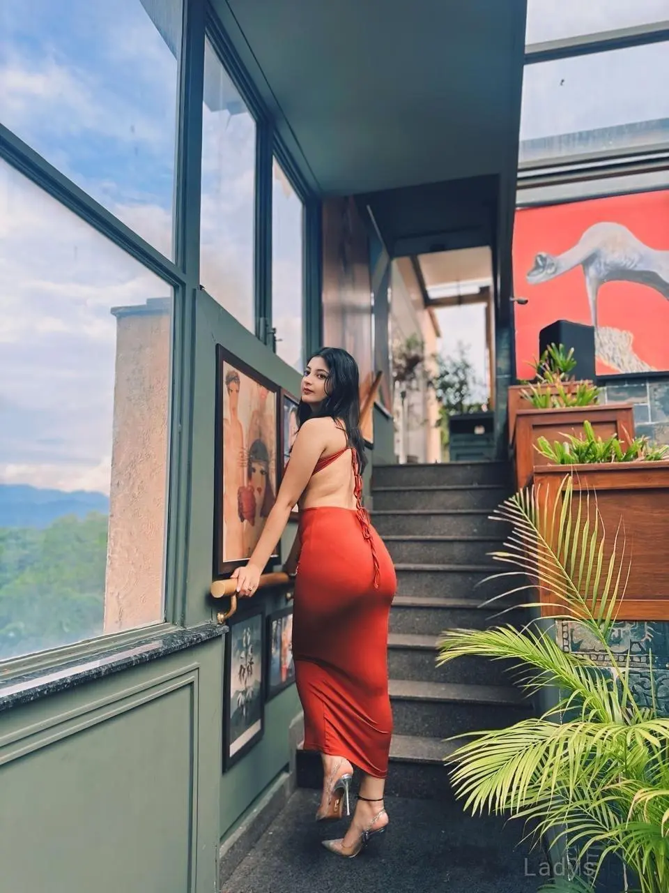 Khushi, 21 years old Islamabad escort girl with big tits, height 169 sm, Weight kg