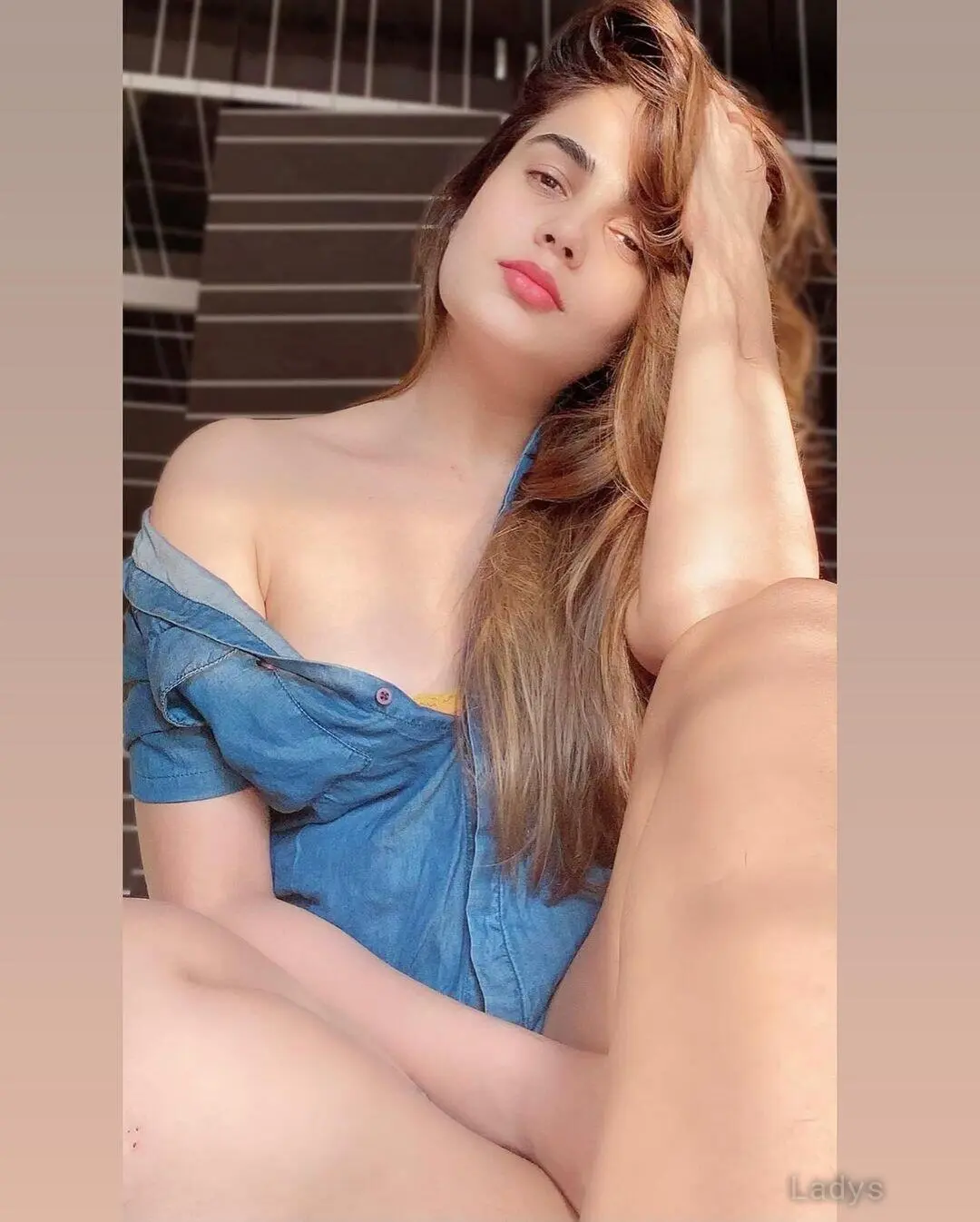 Alina, 19 years beautiful nude Islamabad escorts girl, height 166 sm, Weight kg
