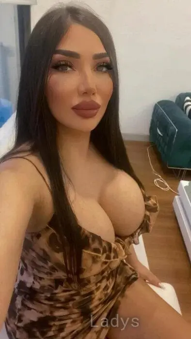 Melena, 24 years beautiful nude Istanbul escorts girl, height 170 sm, Weight 54 kg
