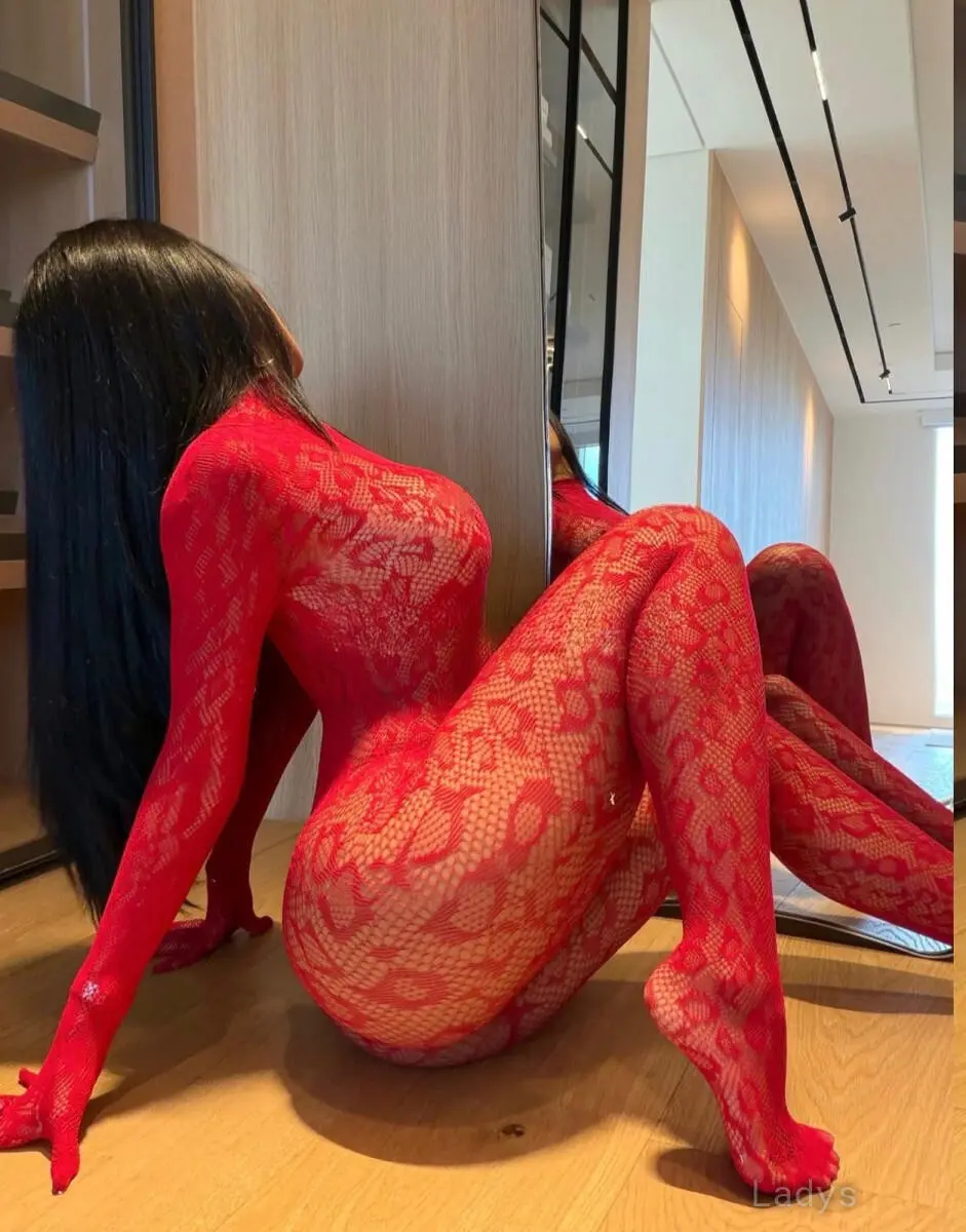 MILANA, 24 years beautiful nude Istanbul escorts girl, height 160 sm, Weight 50 kg