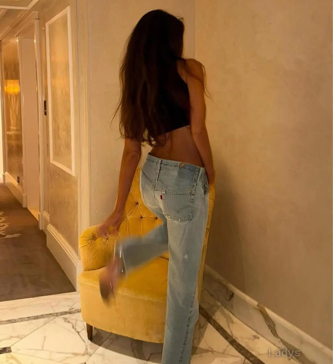 Ozge, 33 years beautiful nude Istanbul escorts girl, height 160 sm, Weight 51 kg