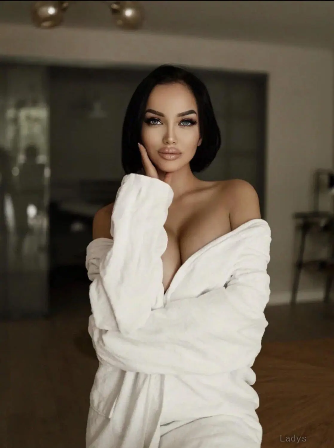 NIKOLE, 20 years sexy hot local Istanbul excorts girl, height 170 sm, Weight  kg