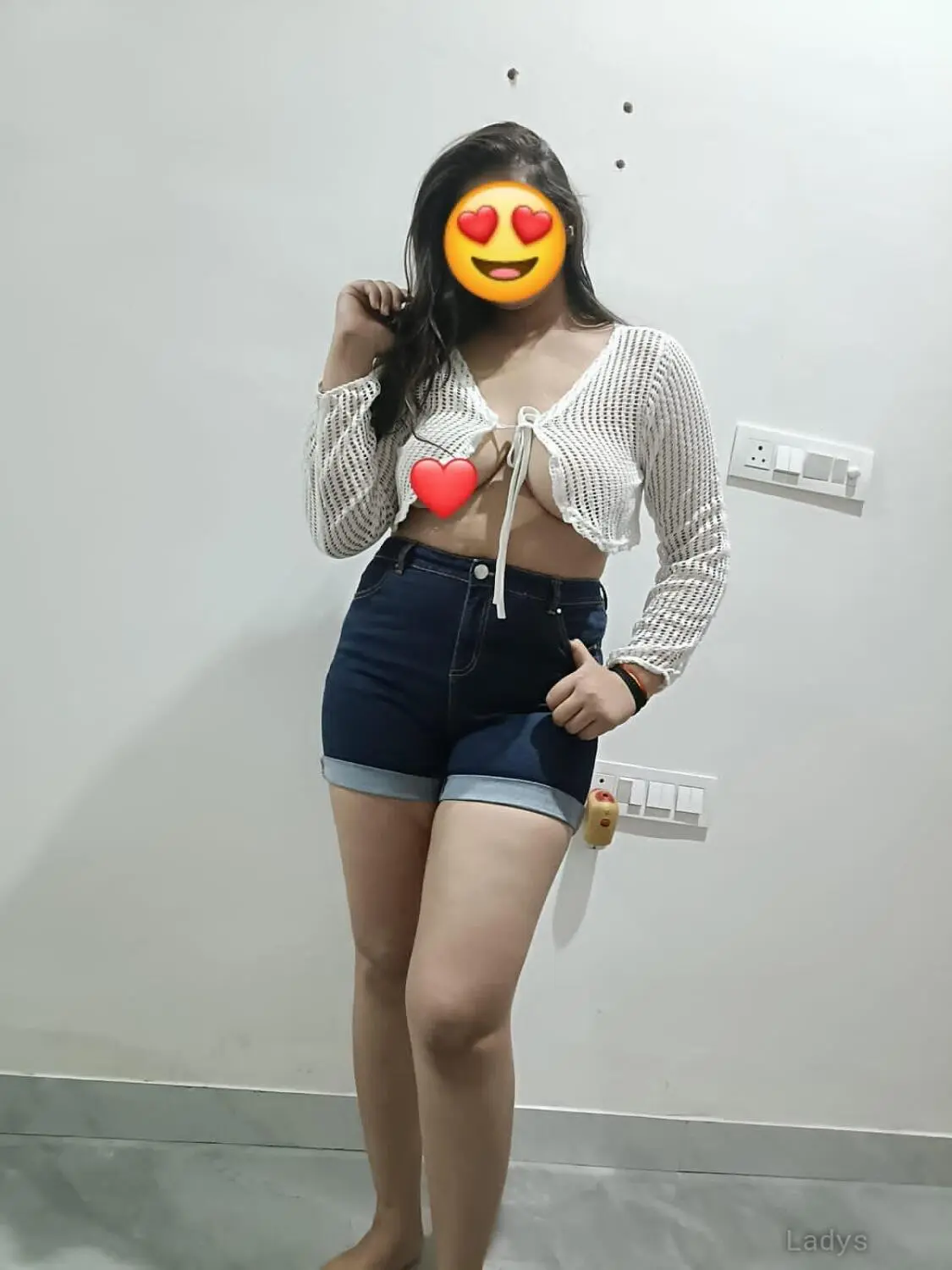 Lola, 24 years old Jaipur escort girl with big tits, height 160 sm, Weight kg