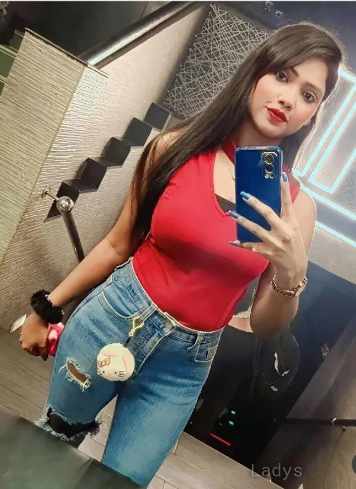 Poonam, 22 years old Jaipur escort girl with big tits, height 154 sm, Weight kg