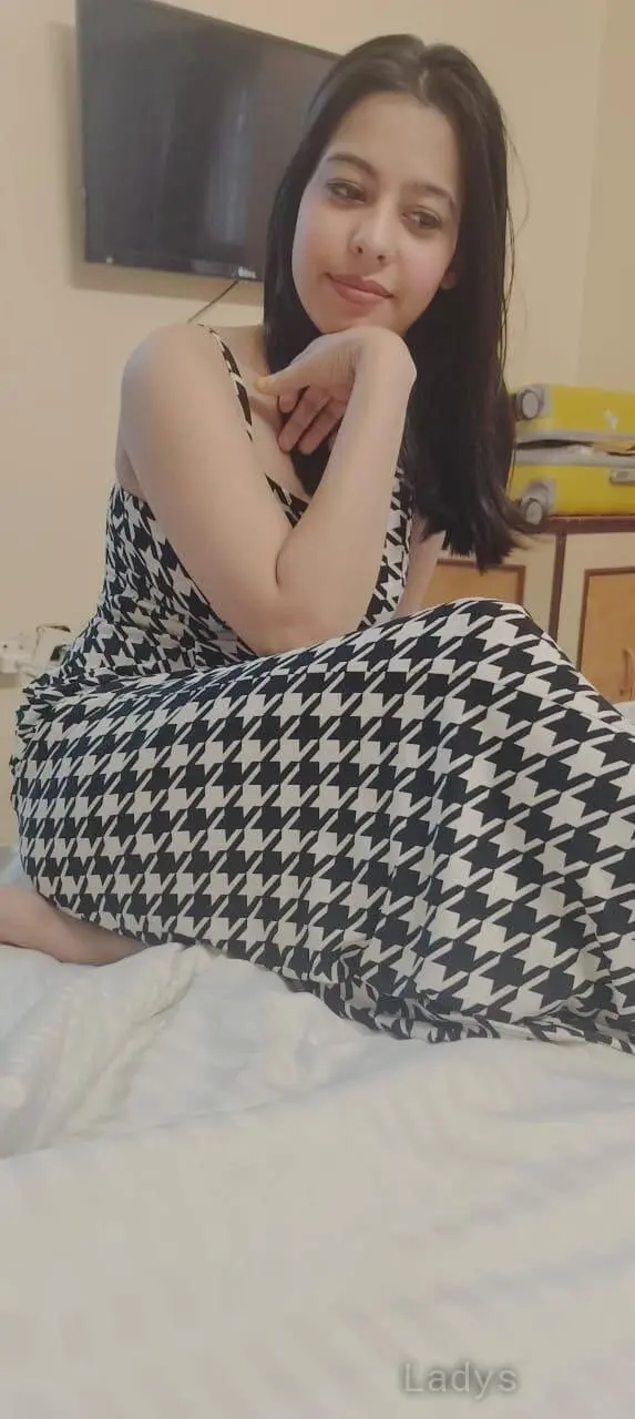 Joshi, 24 years beautiful nude Jaipur escorts girl, height 170 sm, Weight  kg