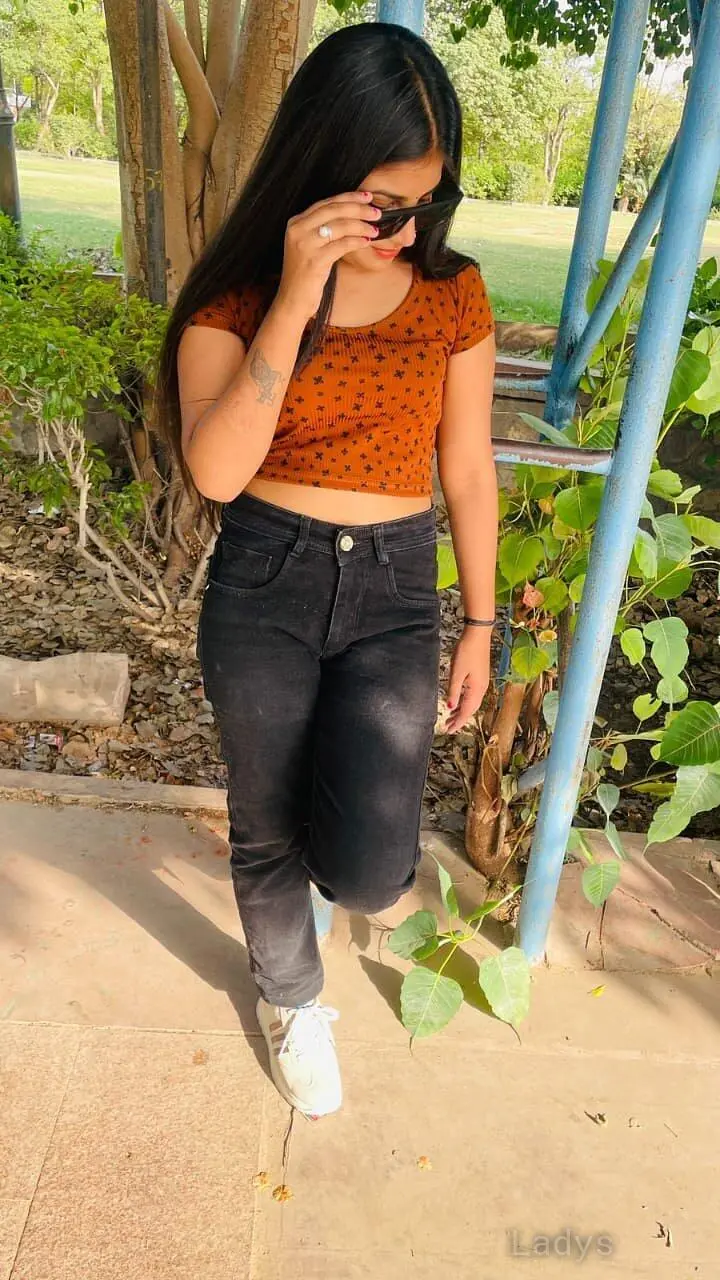 Khushi, 21 years beautiful nude Jaipur escorts girl, height 160 sm, Weight kg