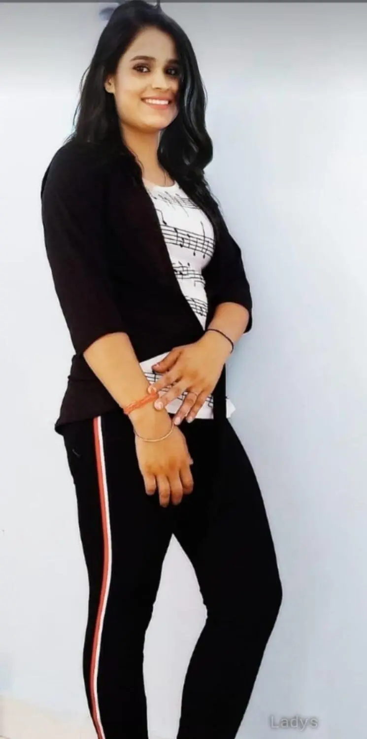 Liza, 25 years beautiful nude Jaipur escorts girl, height 153 sm, Weight kg