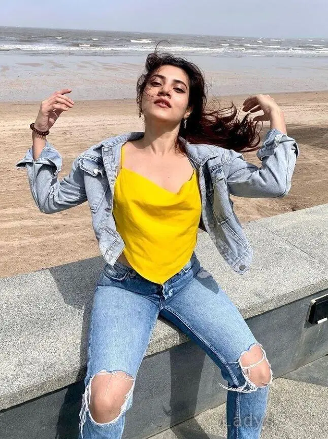 Sujata, 25 years beautiful nude Jaisalmer escorts girl, height 170 sm, Weight kg