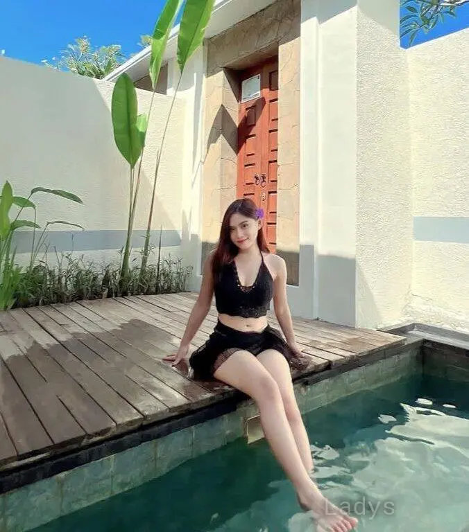Anita, 21 years old Jakarta escort girl with big tits, height 162 sm, Weight kg