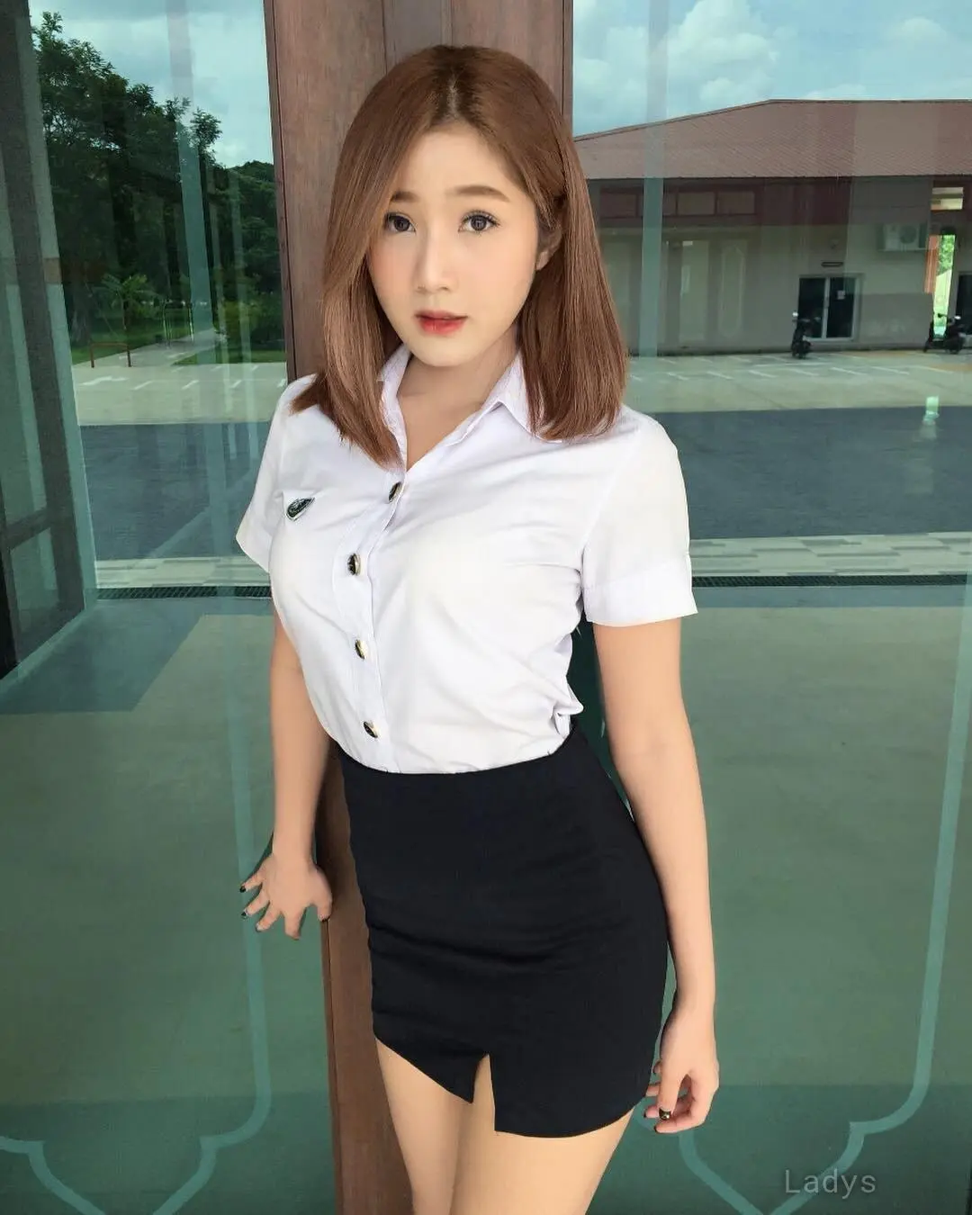 Chiaa, 22 years old Jakarta escort girl with big tits, height 165 sm, Weight kg
