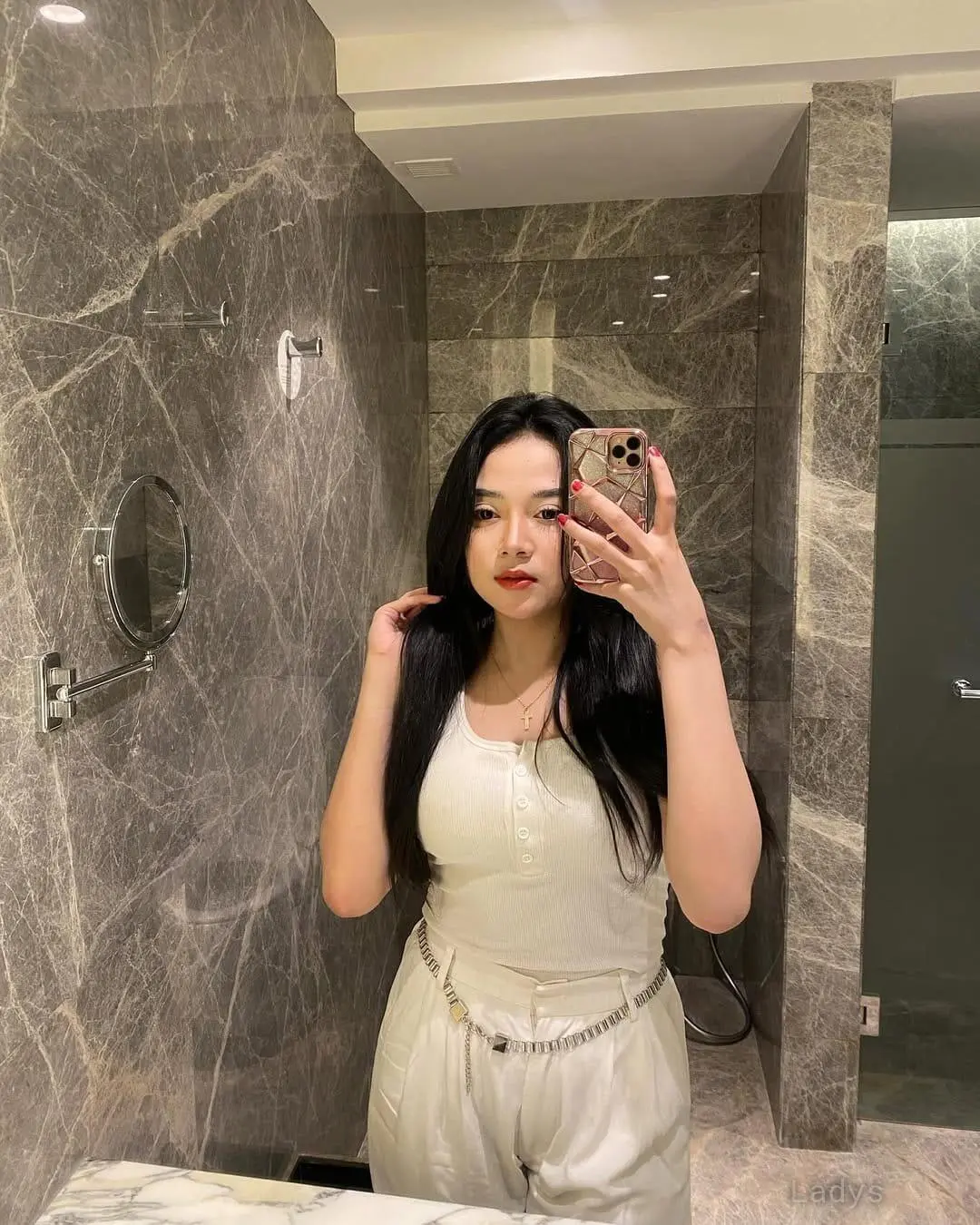 Lusi, 24 years old Jakarta escort girl with big tits, height 168 sm, Weight  kg