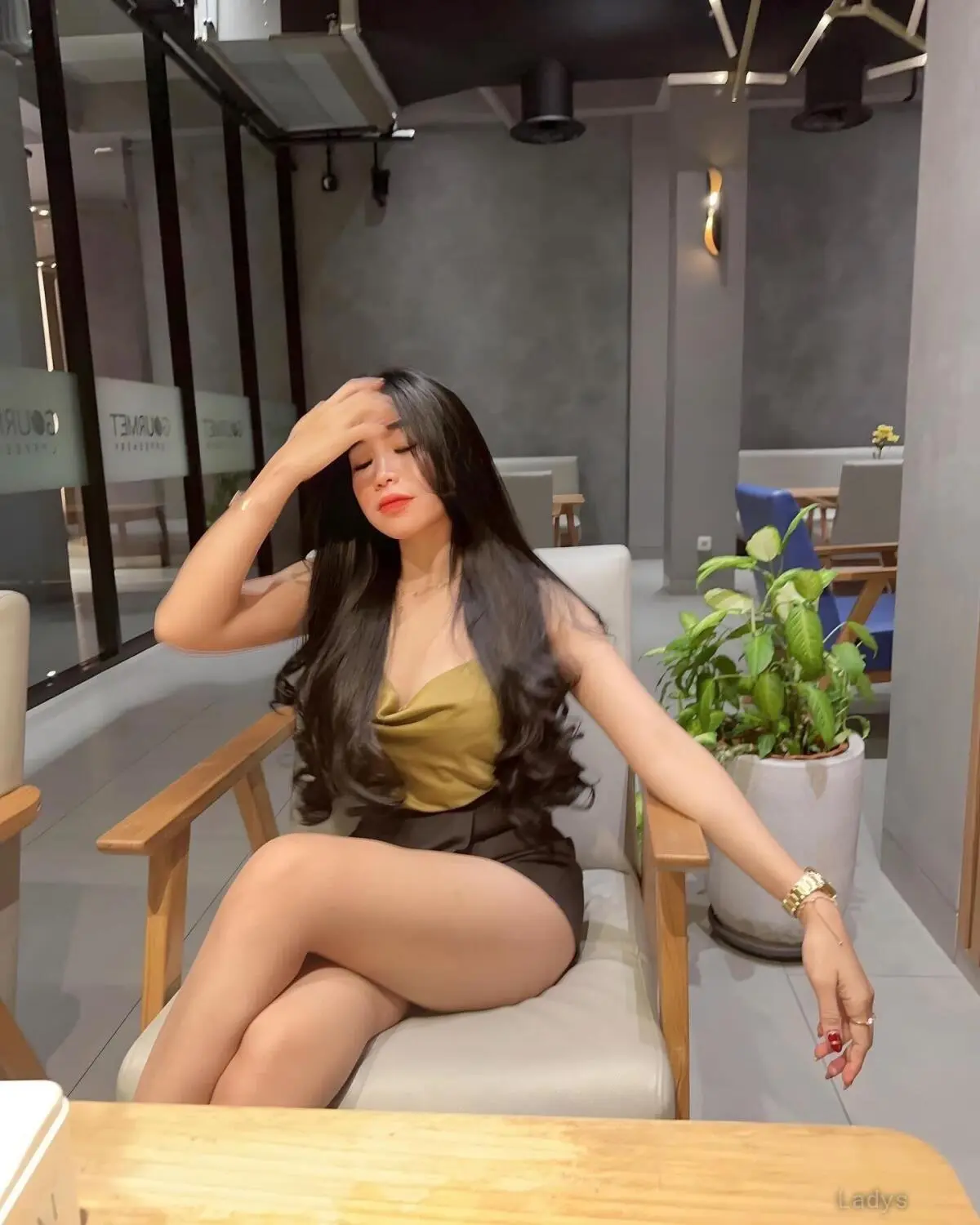Sanny, 23 years old Jakarta escort girl with big tits, height 167 sm, Weight  kg