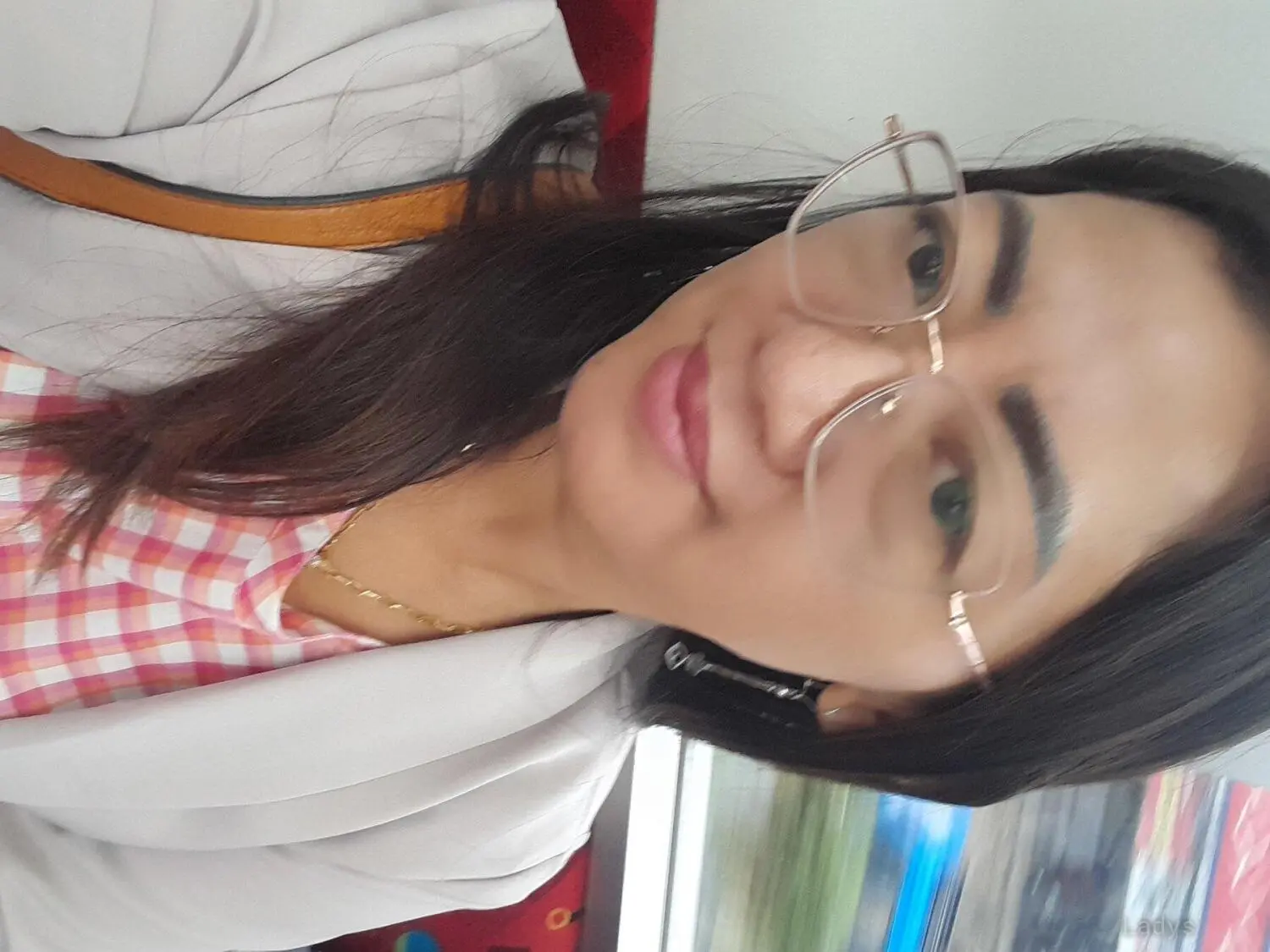 Sayang, 43 years old Jakarta escort girl with big tits, height 150 sm, Weight kg