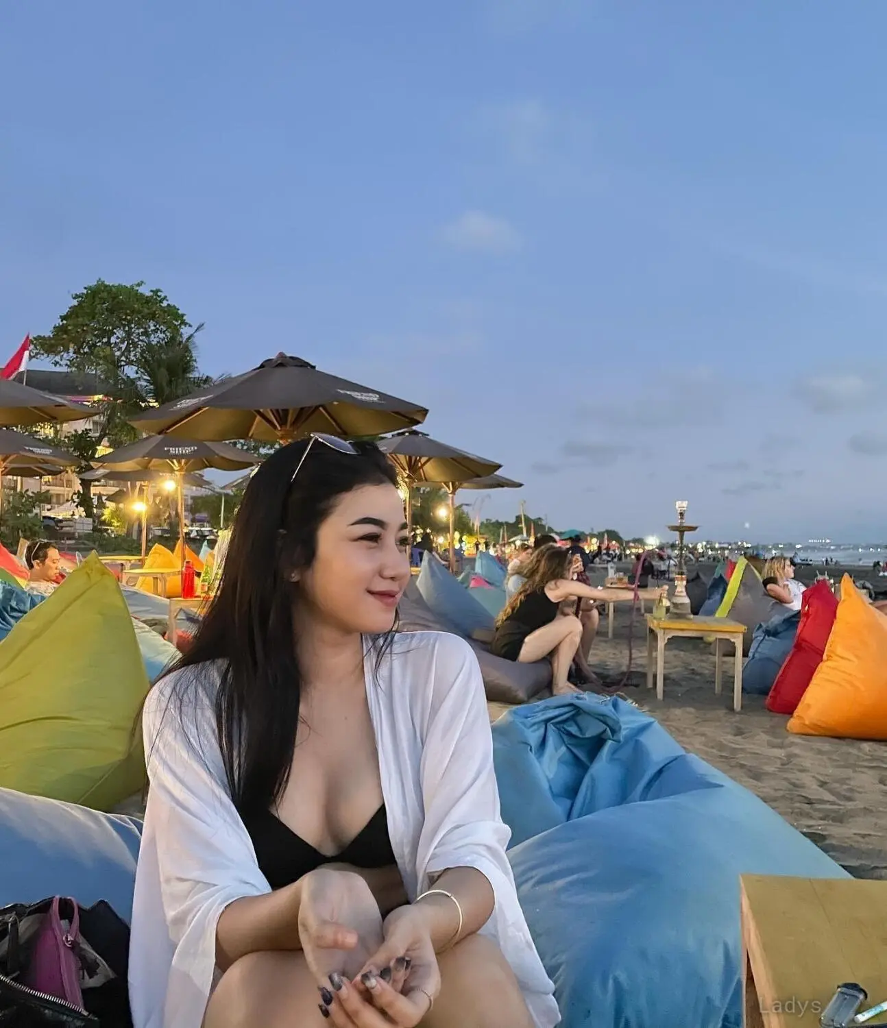 Widiya, 24 years old Jakarta escort girl with big tits, height 168 sm, Weight kg